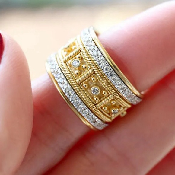 WEDDING RING - Picture 5 of 7